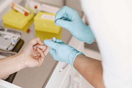 Babio သွေးလွန်တုပ်ကွေးမြန်ဆန်စမ်းသပ်ကိရိယာ (Colloidal Gold): အစာရှောင်ခြင်းနှင့်ယုံကြည်စိတ်ချရသောရှာဖွေတွေ့ရှိဖြေရှင်းချက်