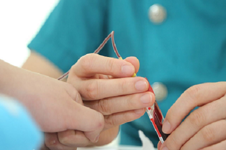 ယုံကြည်စိတ်ချရသောဗိုင်းရပ်စ်စုဆောင်းမှုအတွက်အရည်အသွေးမြင့်မြုံ swab တုတ်